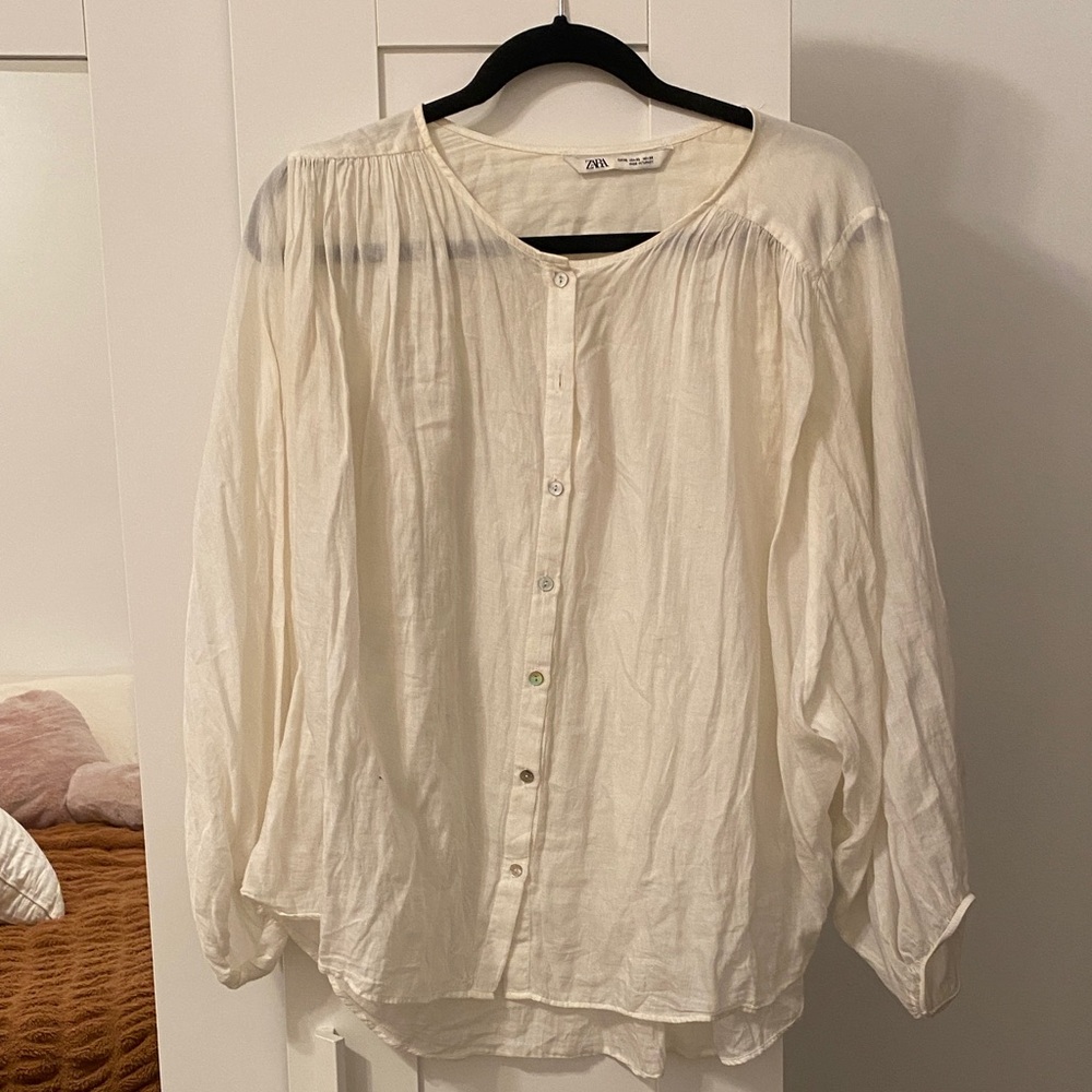 Zara Women's Off-White Button-Up Blouse